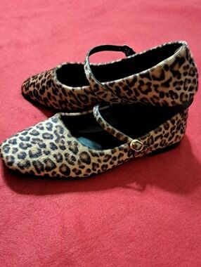 Banana Republic Leopard Mary Jane Flats